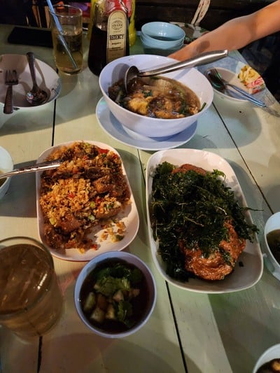 อาหาร หรือ เครื่องดื่ม