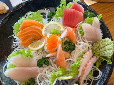 ปลาดิบชุดเล็ก