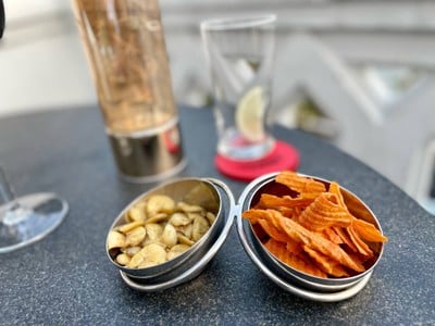 🥜 Chips and Nuts.