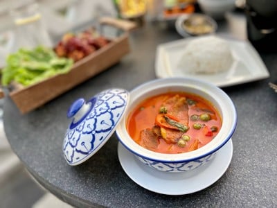 🦤 Grilled Duck Breast Red Curry With Rice. (Price 420++ Baht.)