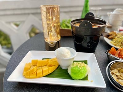 🥭 Mango Sticky Rice With Coconut Ice Cream. (Price 280++ Baht.)