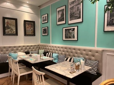 Audrey Cafe สยามเซ็นเตอร์ ชั้น 2