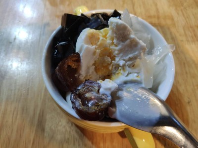 ไอติมใส่ไข่แข็ง เลือก3อย่าง