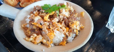 อาหาร หรือ เครื่องดื่ม