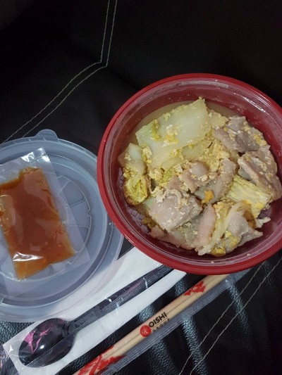 ชาบูหมูผัดแห้งซอสคุโร