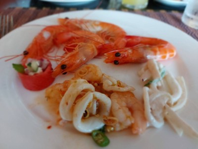 อาหาร หรือ เครื่องดื่ม