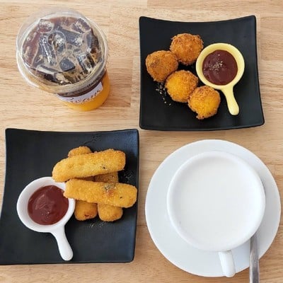 อาหาร หรือ เครื่องดื่ม