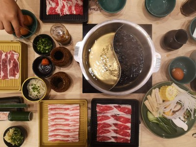 อาหาร หรือ เครื่องดื่ม