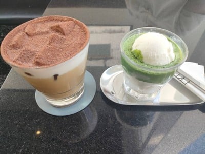 อาหาร หรือ เครื่องดื่ม