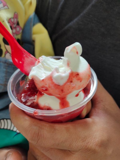 ไอศครีมซันเดย์