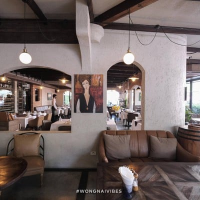 L'Oliva Ristorante Italiano & Wine Bar พร้อมพงษ์