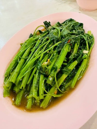 ผักบุ้งไฟแดง