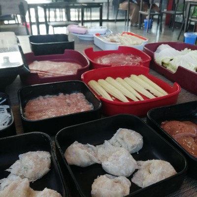 อาหาร หรือ เครื่องดื่ม