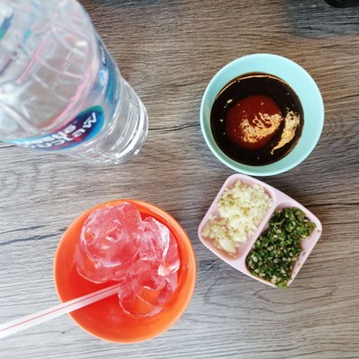 อาหาร หรือ เครื่องดื่ม