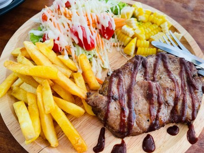 สเต็กหมูนุ่ม