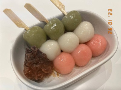 ดังโงะสามสี