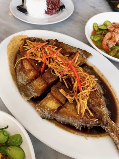 เมนูของร้าน อาหารใต้ บ้านฉลอง Baan Chalong