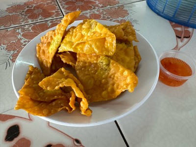 เกี๊ยวกรอบ