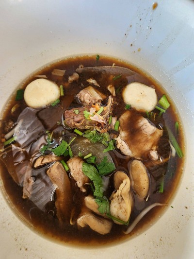 เกาเหลาหมูตุ๋น 猪肉炖