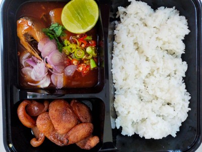 อาหาร หรือ เครื่องดื่ม