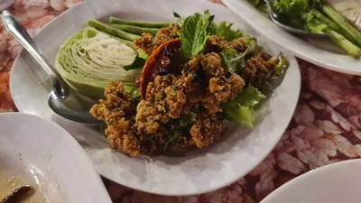 หมูคลุกฝุ่น