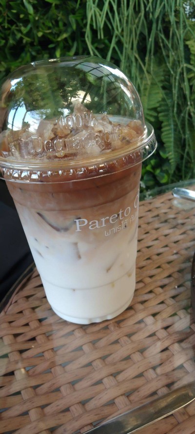 Cafe latte (Iced)