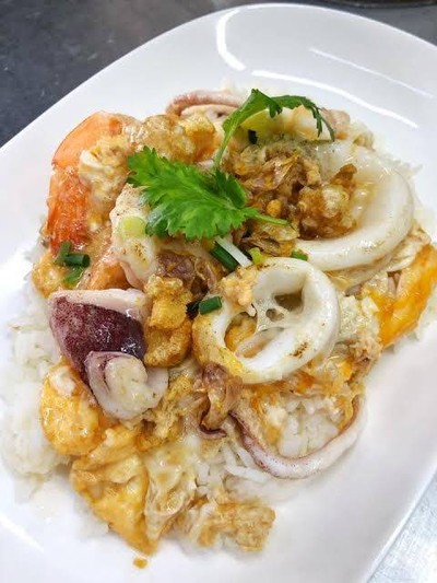 อาหาร หรือ เครื่องดื่ม