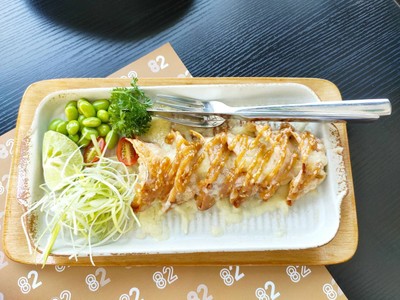 เกี๊ยวซ่าอบชีสกับซอสมิโซะ