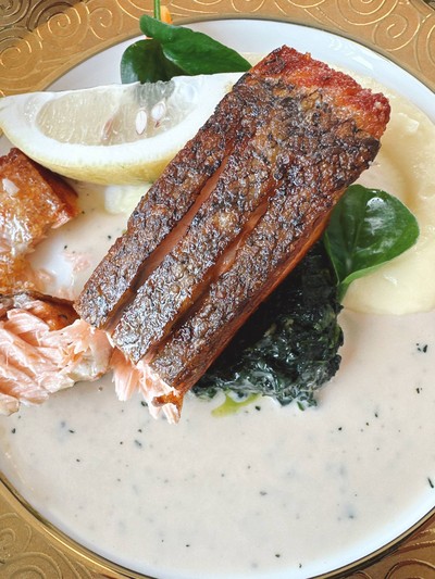 สเต๊กปลาแซลมอน