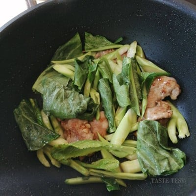 วิธีทำ ข้าวผัดคะน้า🍳🍛 วิธีทำ ข้าวผัดคะน้า🍳🍛
