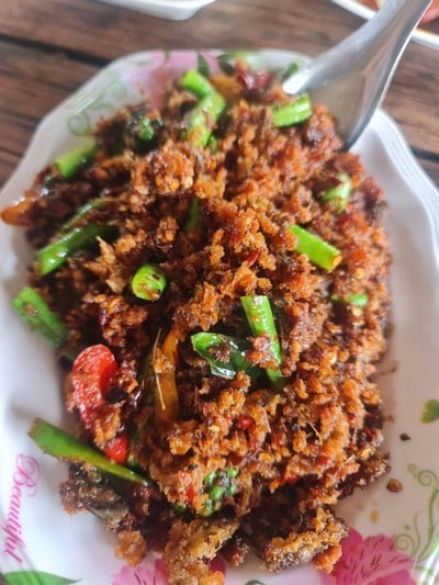 ฉู่ฉี่ปลาดุกฟู