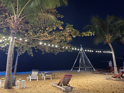 สระว่ายน้ำ/ชายหาด