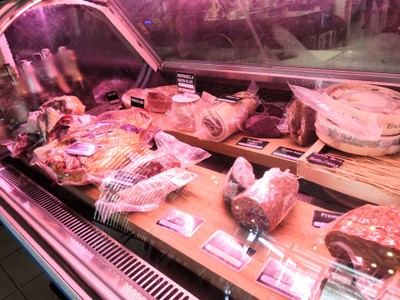 อาหาร หรือ เครื่องดื่ม