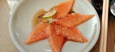 แซลมอนแล่บาง