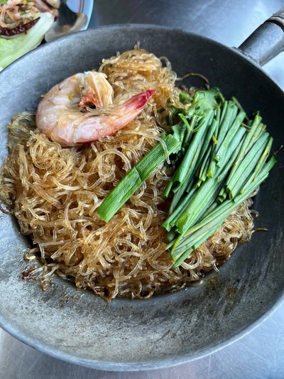 กุ้งอบวุ้นเส้น