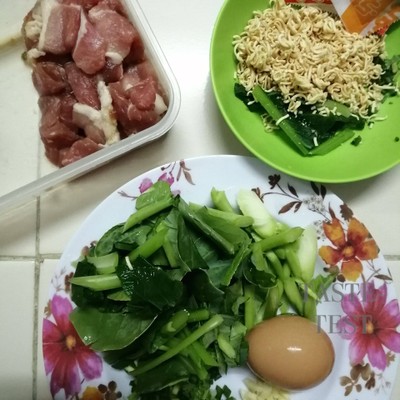 วิธีทำ ข้าวผัดบะหมี่กึ่งฯรสหมูสับ 🍛🍲 วิธีทำ ข้าวผัดบะหมี่กึ่งฯรสหมูสับ 🍛🍲