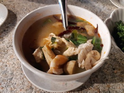 ต้มยำรวมมิตรน้ำใส