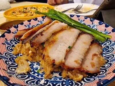 อาหาร หรือ เครื่องดื่ม