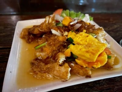 ยำไข่ดาว