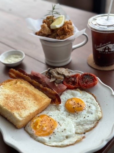 Late Breakfast