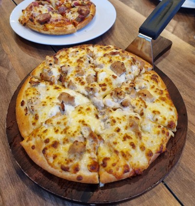 พิซซ่า หน้าทรอปิคอลหมู ซอสมาโย Size M