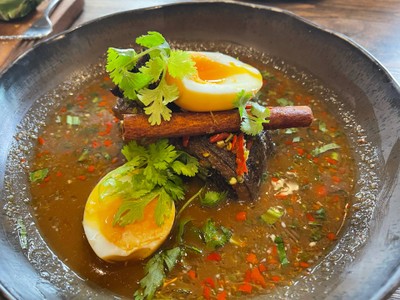 ต้มแซ่บพะโล้หมูฮ้อง