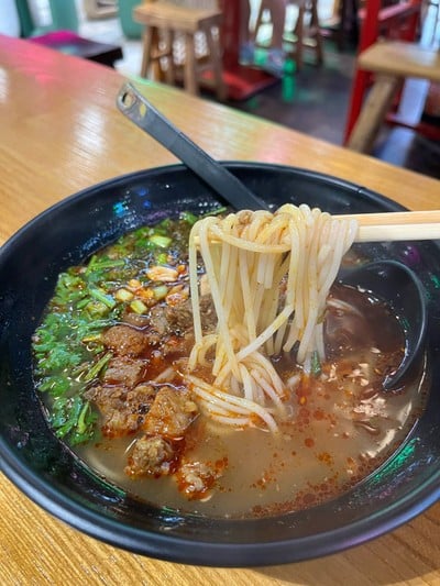 เส้นหมี่เนื้อวัว