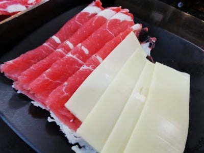 อาหาร หรือ เครื่องดื่ม