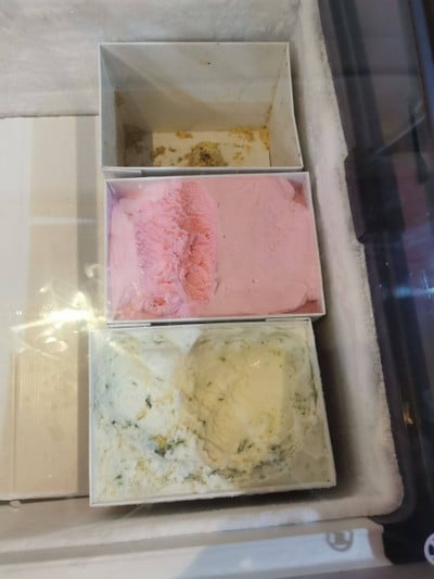 อาหาร หรือ เครื่องดื่ม