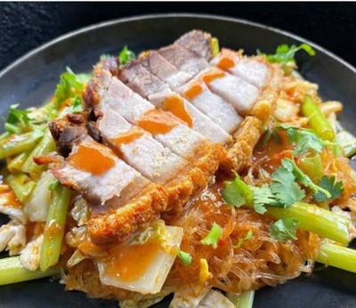 อาหาร หรือ เครื่องดื่ม