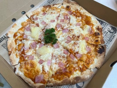 พิซซ่าฮาวายเอี้ยน