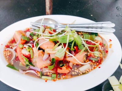 เหลาแซลมอน