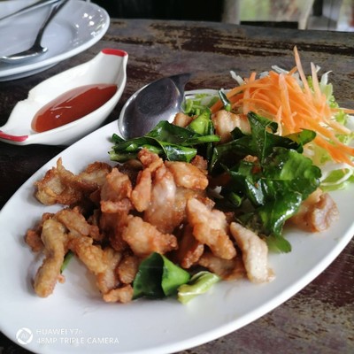 หมูทอดมะกรูด