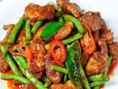 อาหาร หรือ เครื่องดื่ม